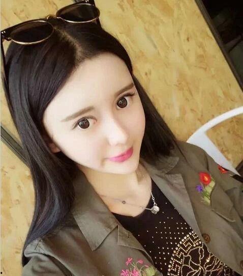 小妞爆料薇薇图片视频网,薇薇图片视频网独家内容大揭秘 第2张 小妞爆料薇薇图片视频网,薇薇图片视频网独家内容大揭秘 第2张